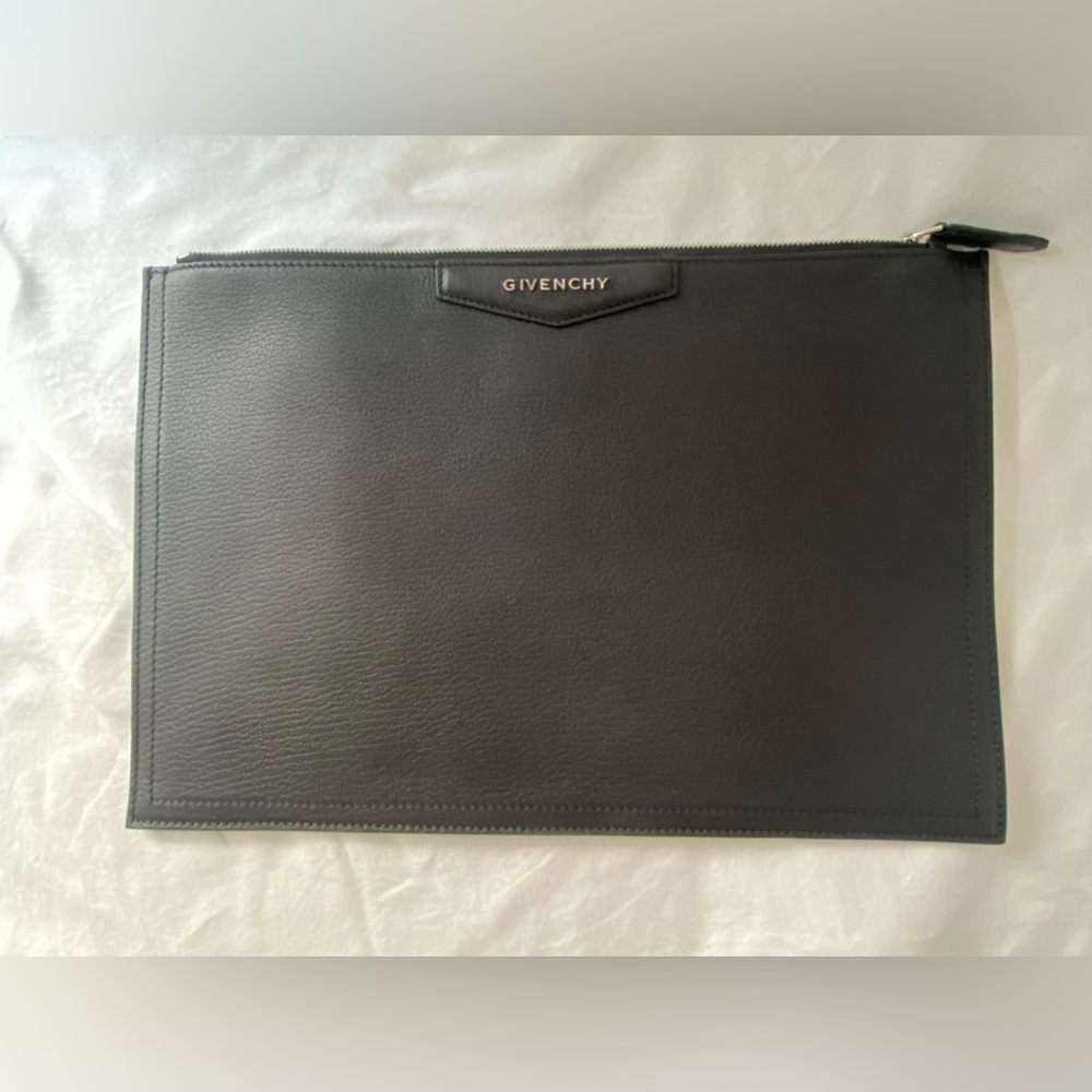 Givenchy Authentic Clutch Euc Black - image 1